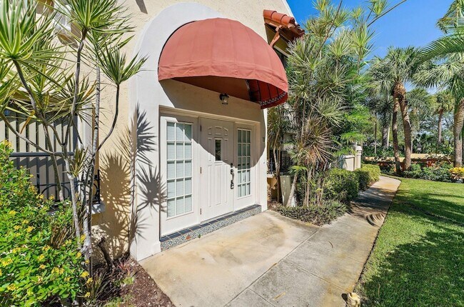 Foto del edificio - 3 Uno Lago Dr