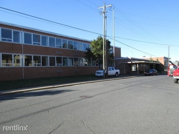 Building Photo - 2 br, 1.5 bath Apartment - Phelps Square  60%