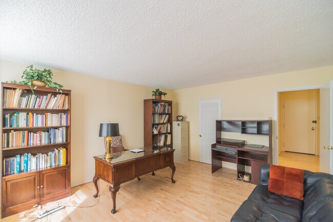 Foto del edificio - 1325 18th St NW