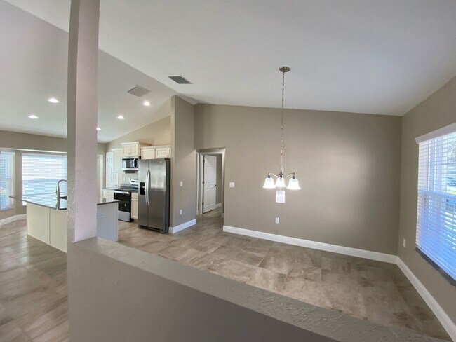 Foto del edificio - Desirable SW Ocala Neighborhood 3/2/2 **WON"T LAST**