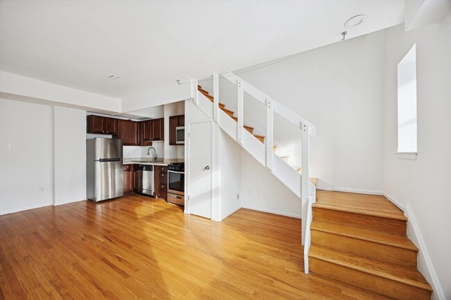 Foto del edificio - 319 S 10th St