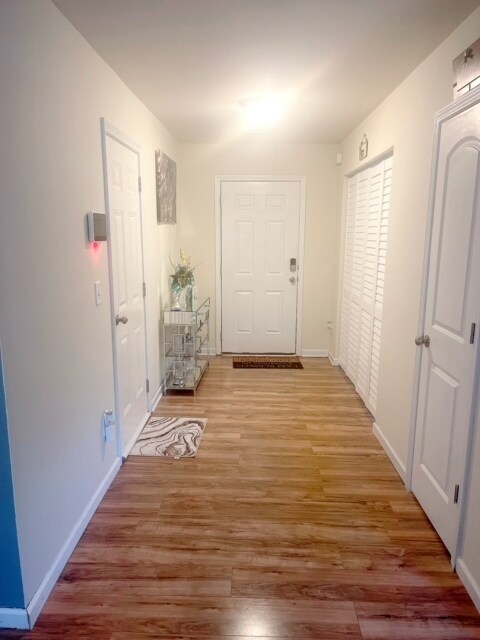 Foto del edificio - 960 Anna Marie Ln