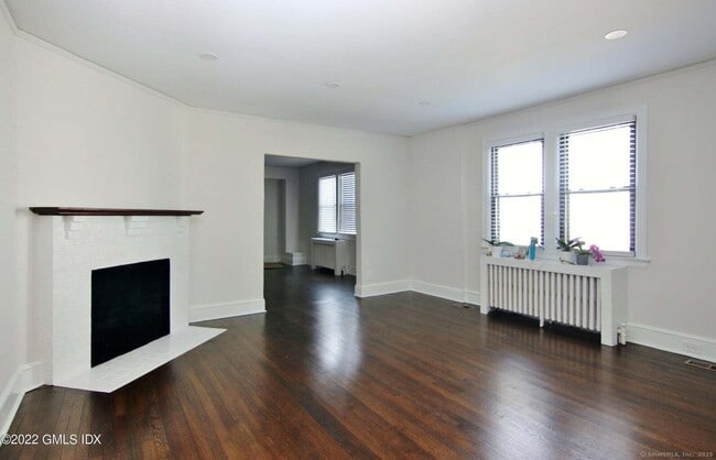 Building Photo - 24 Comly Ave