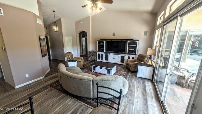 Building Photo - 38162 S Desert Bluff Dr