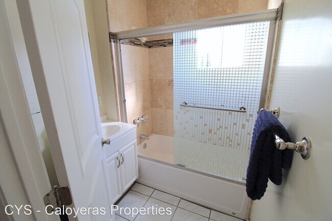 Foto del edificio - 2714 Hauser Blvd