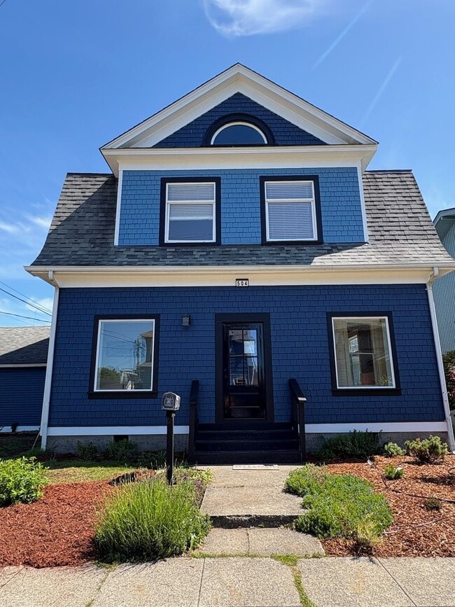 Building Photo - 504 N K St