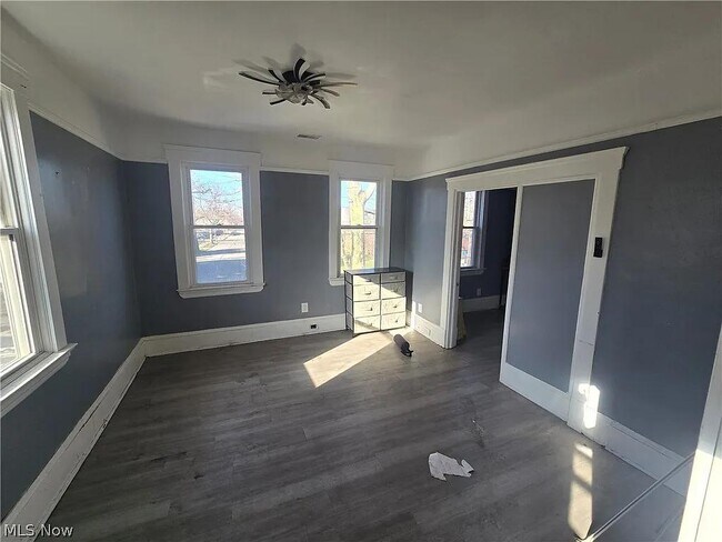 Foto del edificio - 1087 E 64th St