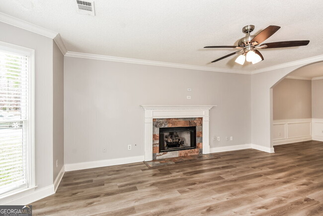 Building Photo - 4908 Heards Forest Dr NW