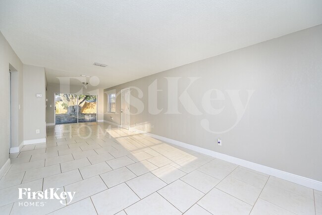 Foto del edificio - 2503 Mary Sue St