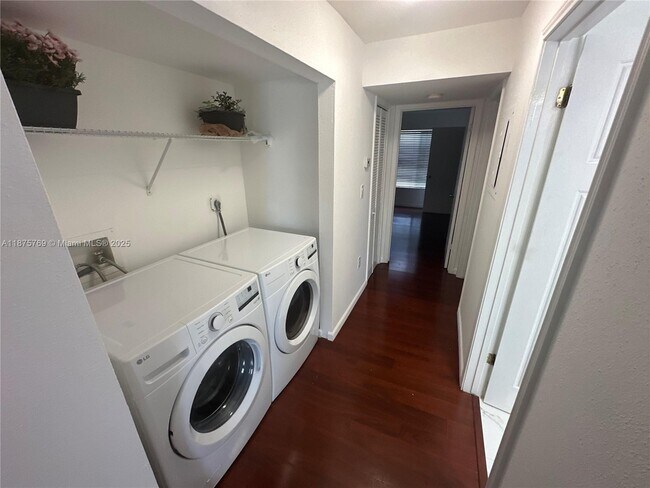 Foto del edificio - 2341 NW 33rd St