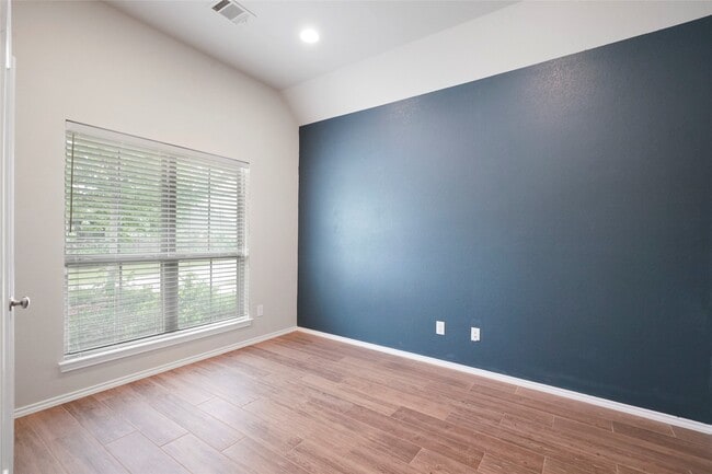 Foto del edificio - 132 Fox Trail Rd