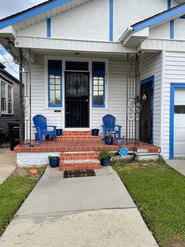 Photo - 2423 Upperline St Apartments