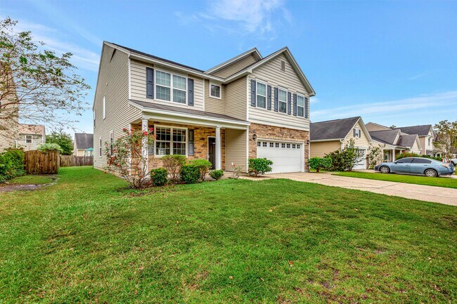 Photo - Spacious in Carolina Bay! House