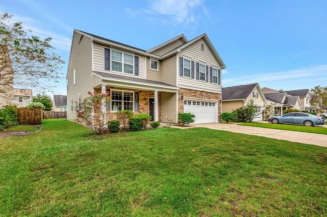Building Photo - Spacious in Carolina Bay!