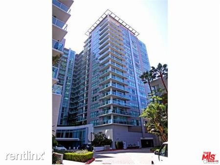 Building Photo - 13700 Marina Pointe Dr