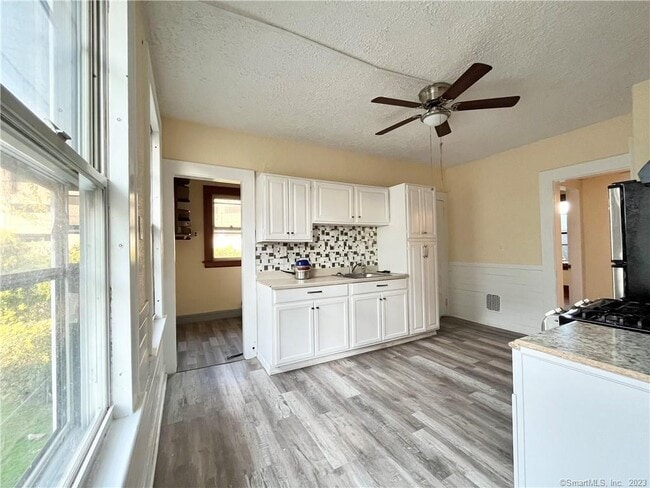 Building Photo - 37 Ford Pl