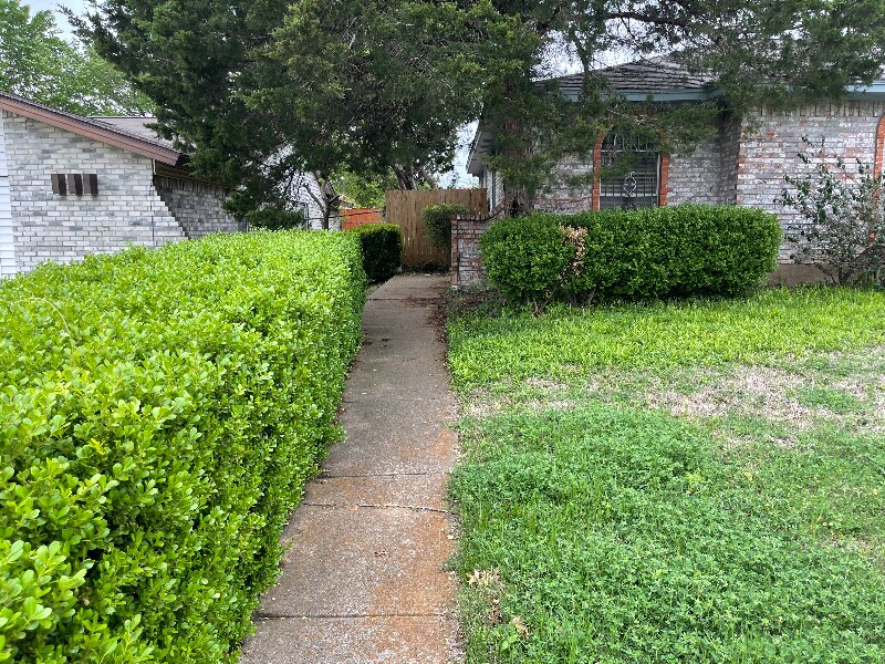 Primary Photo - 2732 Meadow Gate Ln