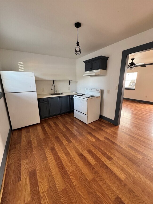 Foto del edificio - 5304 Polk St