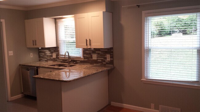 Building Photo - 8015 Reeds Rd