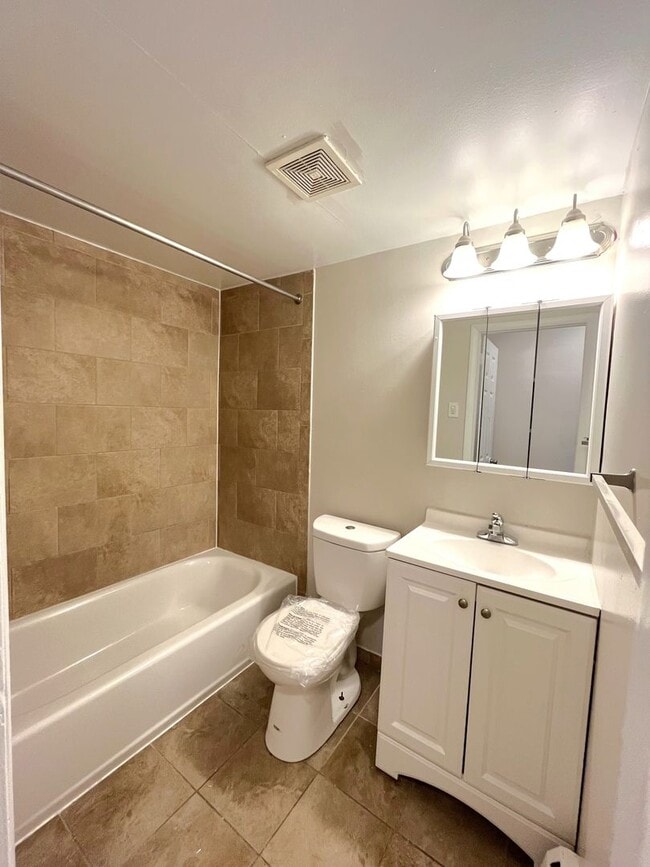 Interior Photo - Bishop Hill Apartments