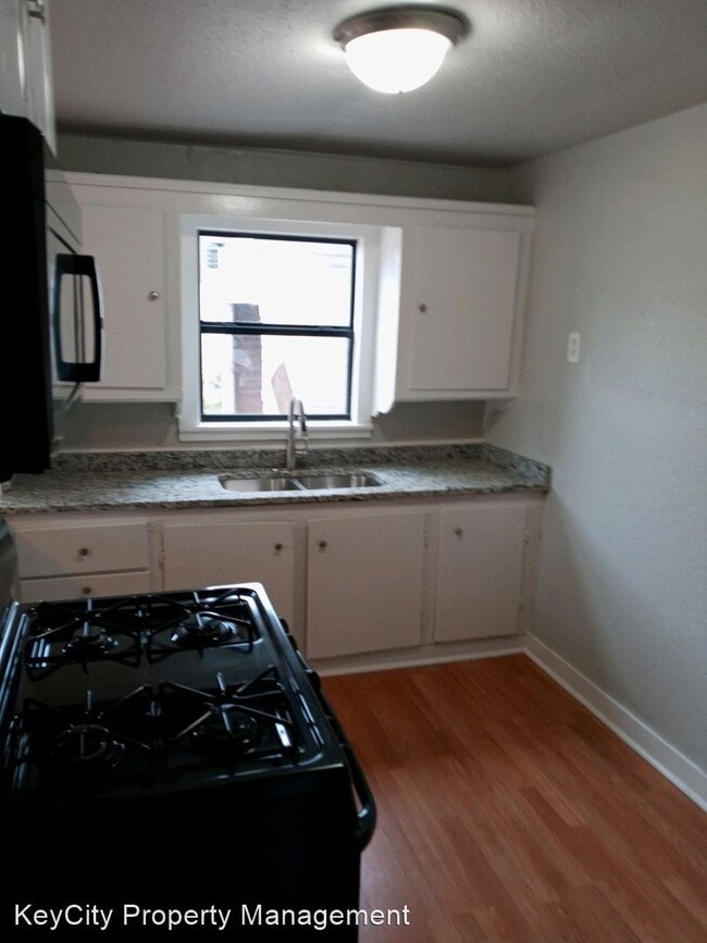 Building Photo - 1 br, 1 bath House - 226 Miller Street