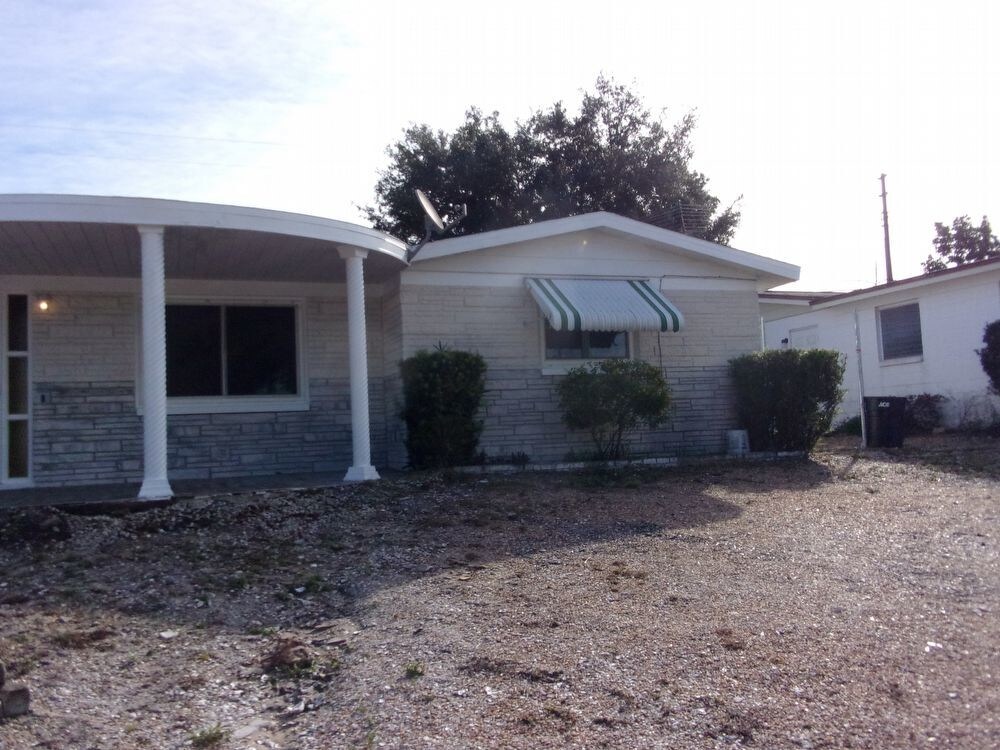 Primary Photo - King of the hill 3 bedrooms