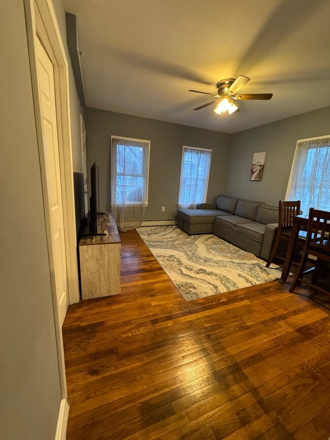 Building Photo - 21 Summer St