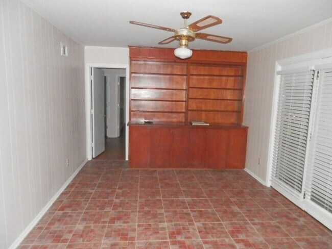 Foto del edificio - 601 Bradwell St