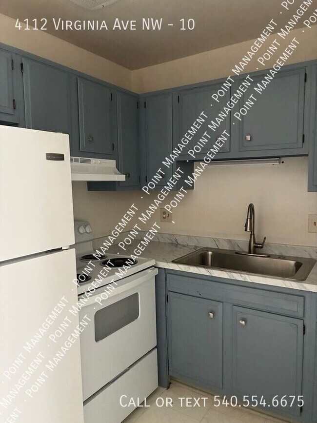 Foto del edificio - 4112 Virginia Ave NW