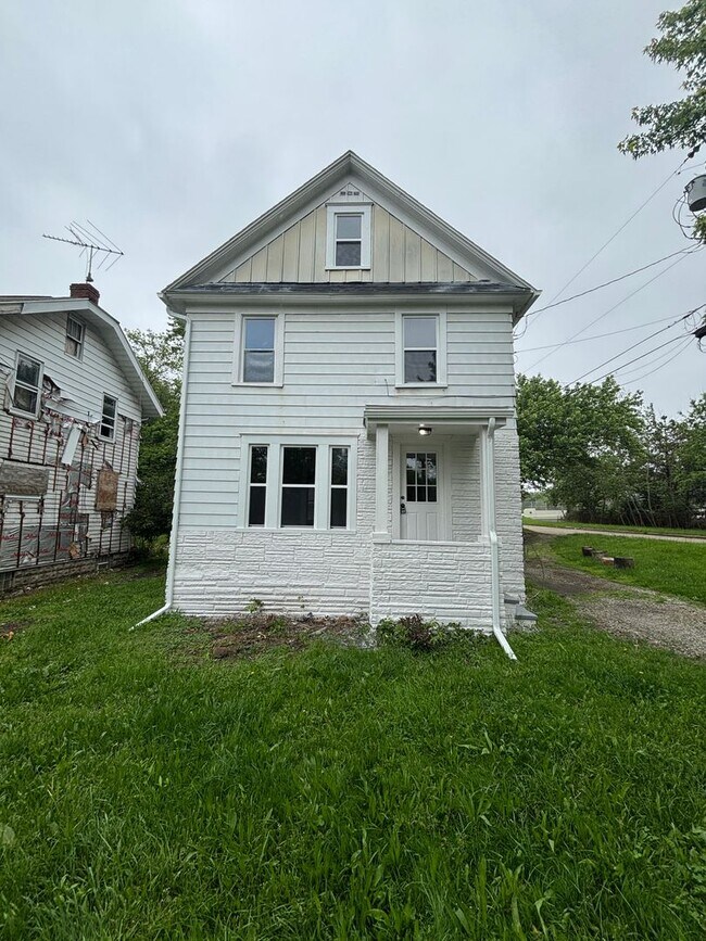 Foto del edificio - 2469 28th St SW