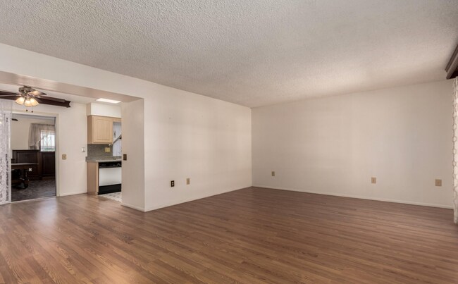 Foto del edificio - Great home in an active 55+ community!