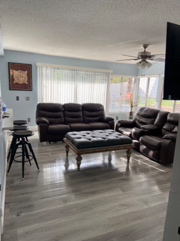 Foto del edificio - 24107 Barley Rd