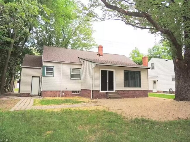 Foto del edificio - 3 bedroom, 3 bath single family home in So...
