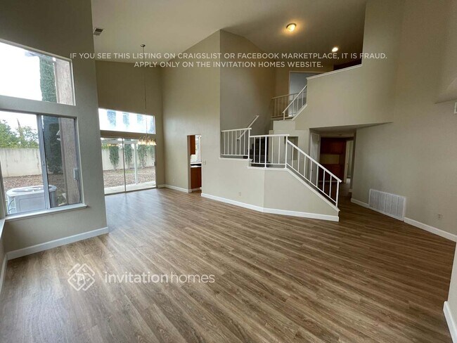 Foto del edificio - 4625 Arabian Way