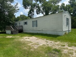 Building Photo - 182 Clements Rd