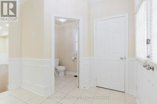 Building Photo - 189 Glenabbey Dr