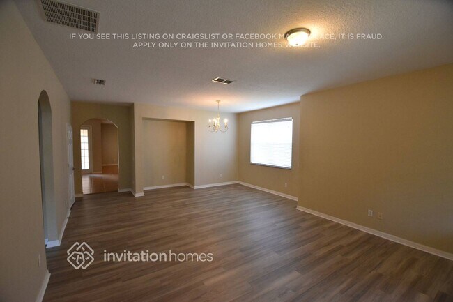 Building Photo - 1808 Grand Rue Dr