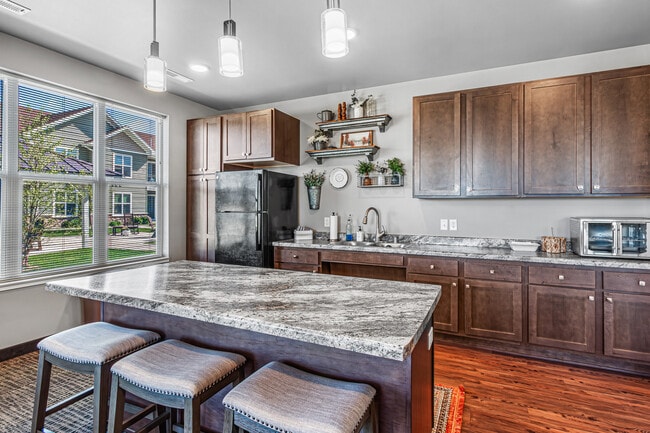 Foto del edificio - Whistling Ridge Senior Apartments