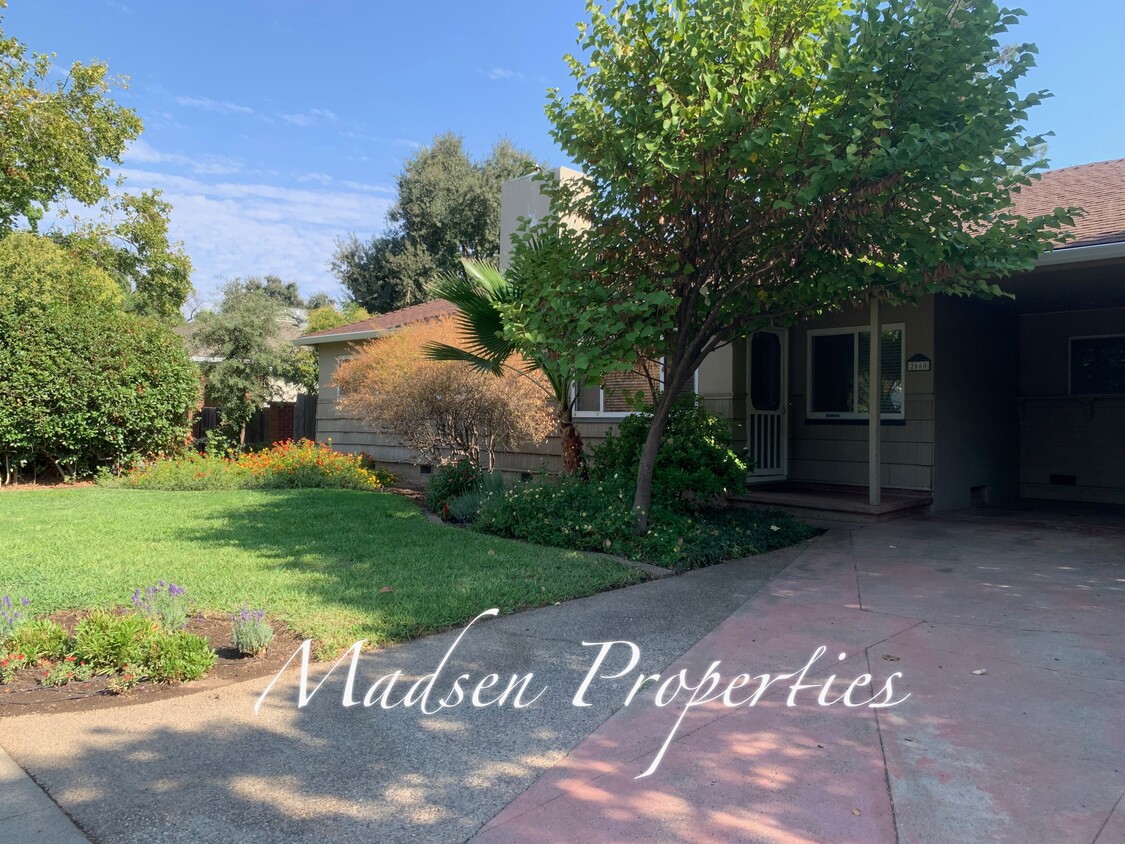 Foto principal - 2660 Monterey St