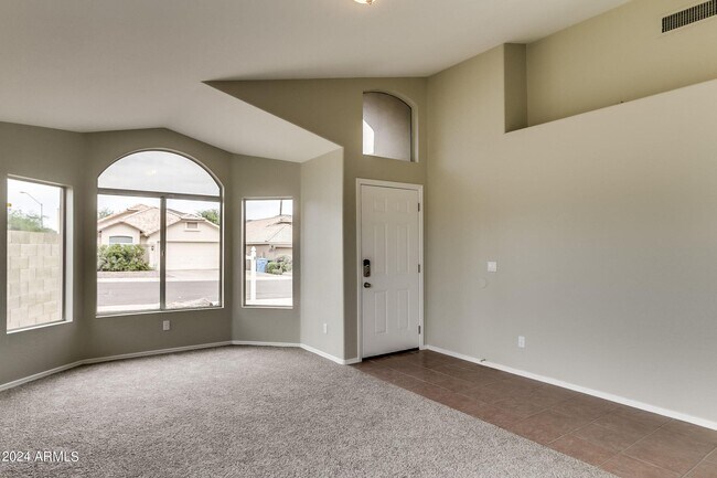 Building Photo - 18450 N 31st St