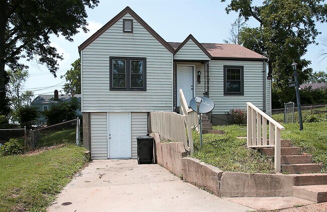 Building Photo - 5309 Kirkland Dr