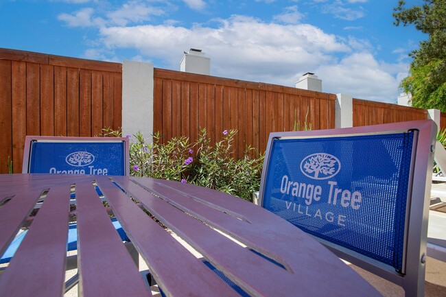 Foto del edificio - Orange Tree Village