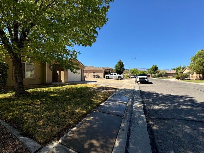 Building Photo - Single Family home in Washington Fields!