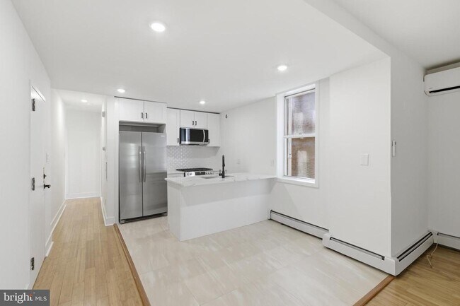 Foto del edificio - 5939 Drexel Rd