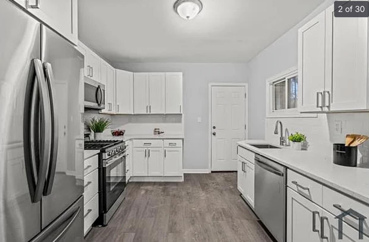 Modern 6-Bedroom Home in North Philadelphia - Modern 6-Bedroom Home in North Philadelphia