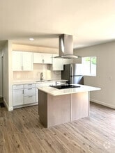 Building Photo - 6386-6386 Shelton Ct