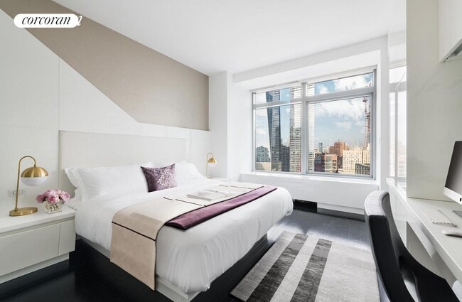 Building Photo - 123 Washington St