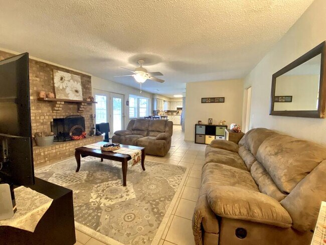 Foto del edificio - 5510 Greentree Ave