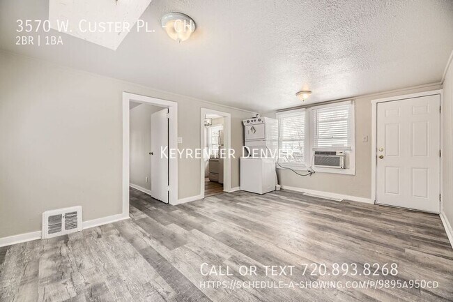 Building Photo - "Modern 2-Bedroom Carriage House in the He...