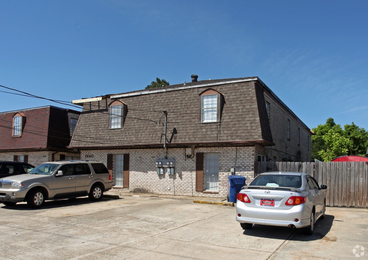 Building Photo - 1436-1440 Hickory Ave